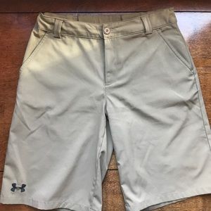 Under Armour golf shorts